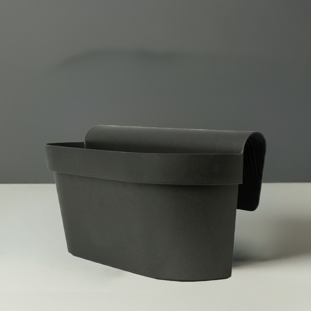 Balcony hanger one-sided with reservoir