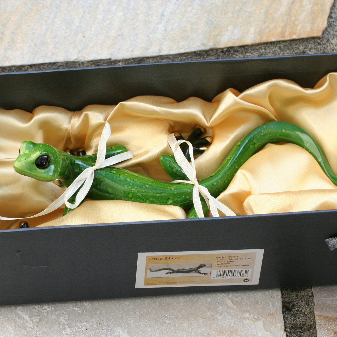 Lizard green