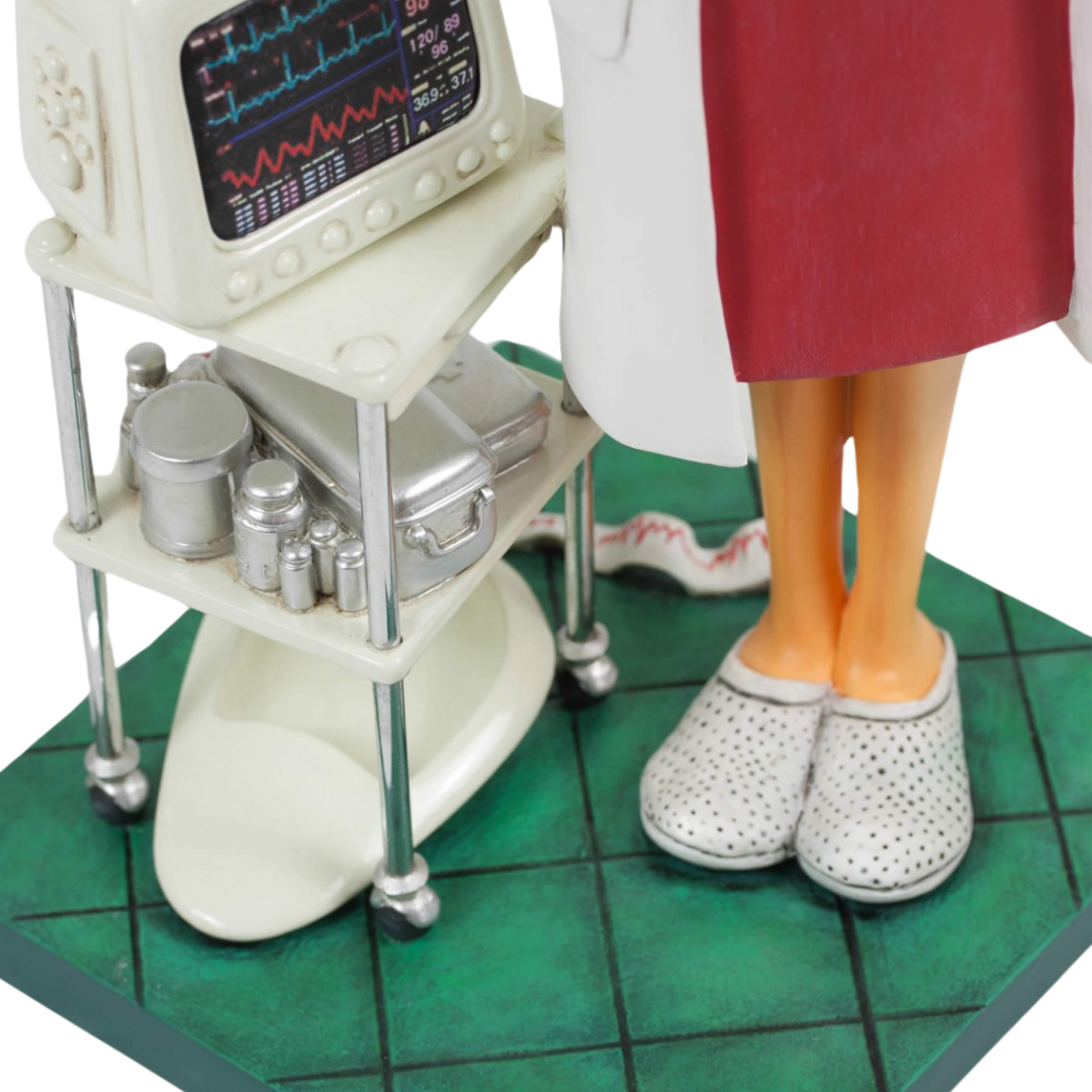 Figurine Forchino 'Madame Docteur'